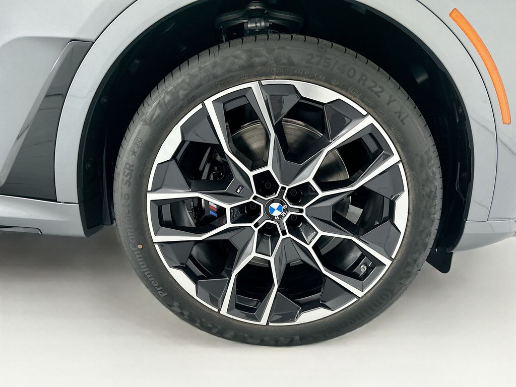 Thumbnail: 2027 BMW X7 - 31