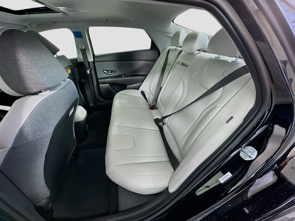 Thumbnail: 2026 Hyundai Elantra - 17