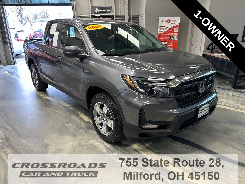 Gray (Modern Steel Metallic) 2025 Honda Ridgeline Pickup Truck All-Wheel Drive 9-Speed Automatic