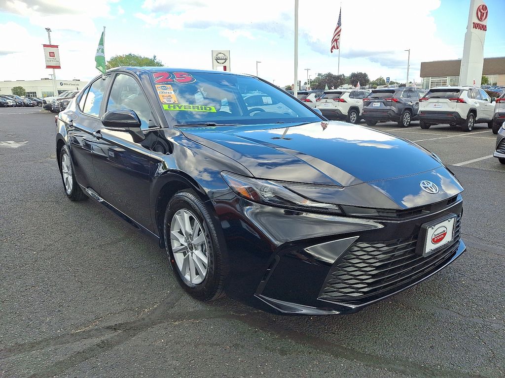 Thumbnail: 2025 Toyota Camry - 3