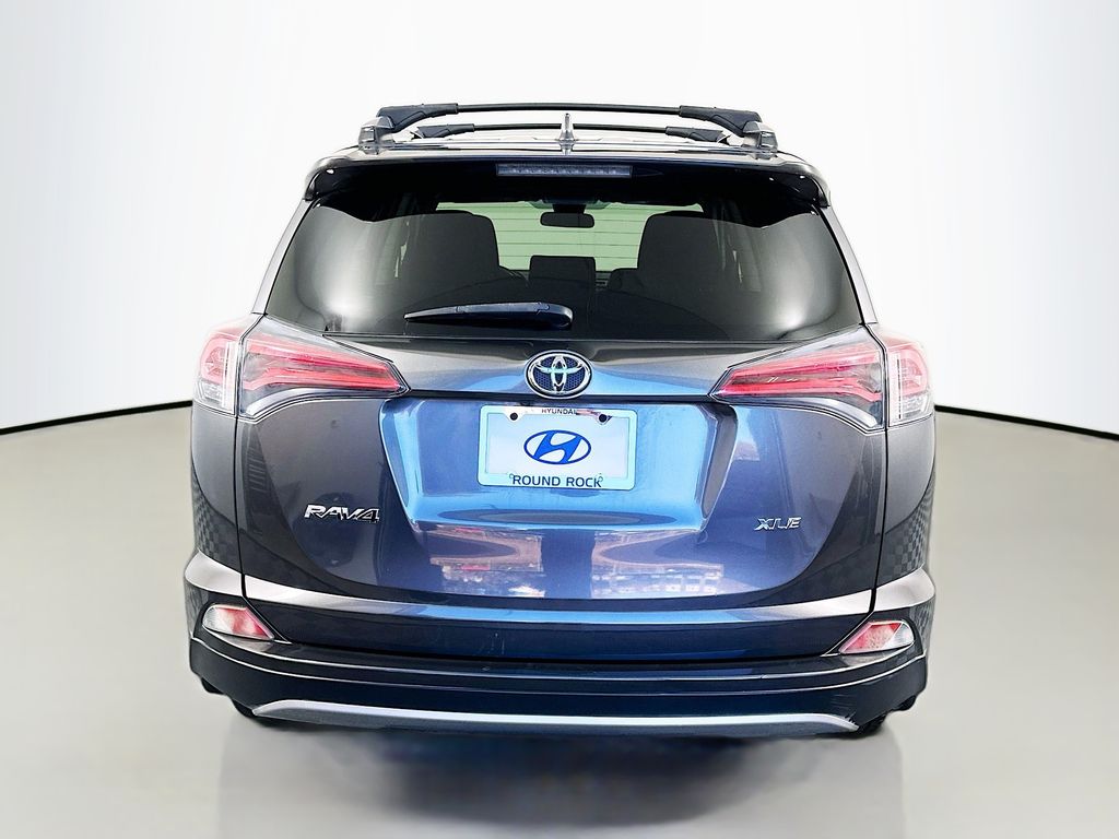 Thumbnail: 2018 Toyota RAV4 - 6