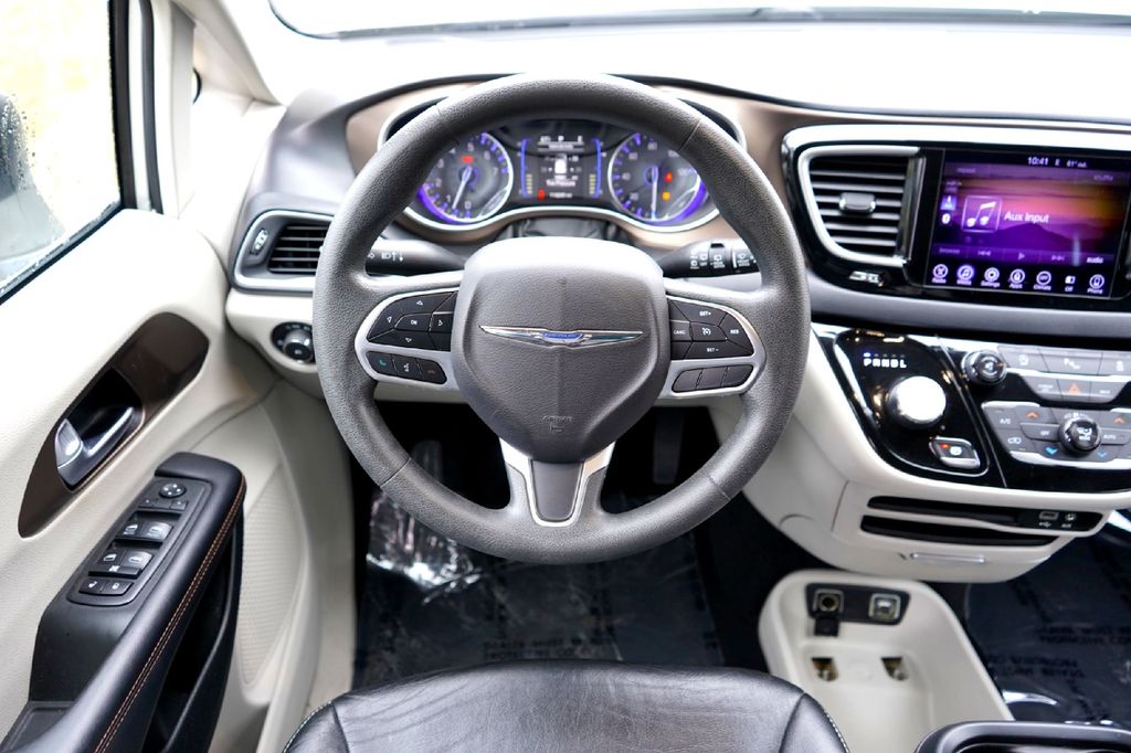 Used Car 2017 Chrysler Pacifica  Touring L For Sale Under $12,000 In Taylor, Texas