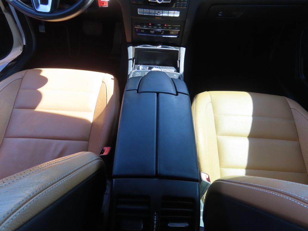 Thumbnail: 2014 Mercedes-Benz E-Class - 9