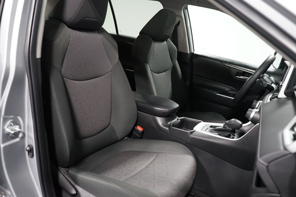 Thumbnail: 2023 Toyota RAV4 - 28