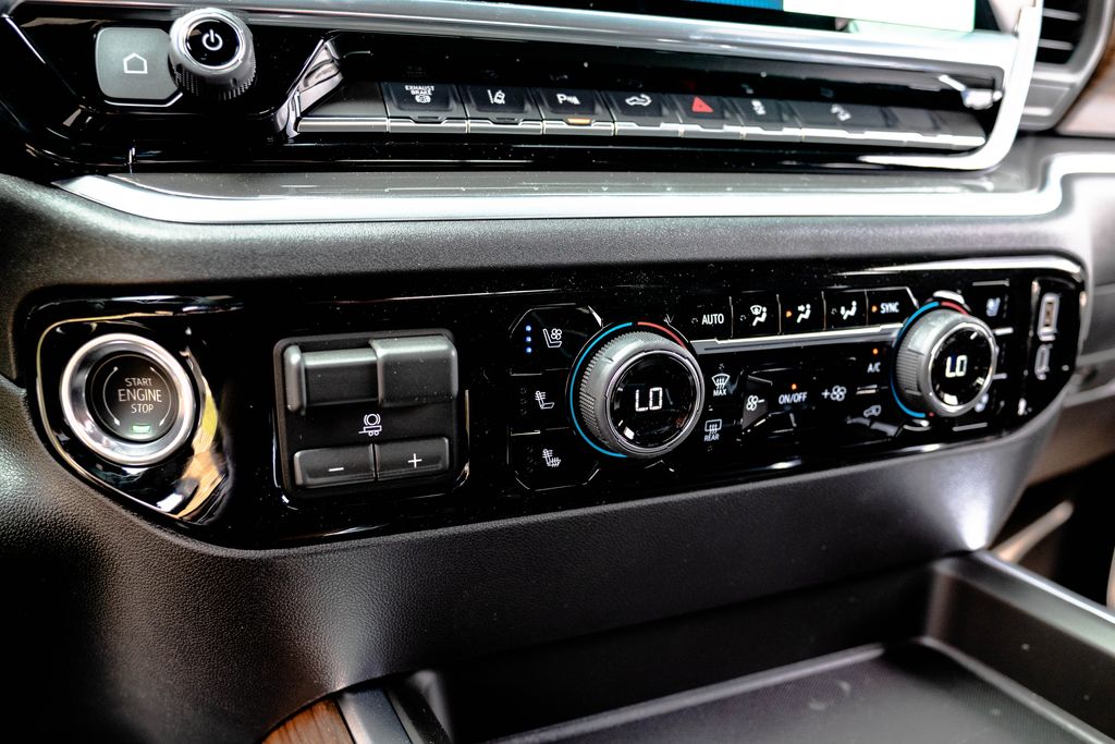 2026 Chevrolet Silverado 2500 HD High Country - Photo 37