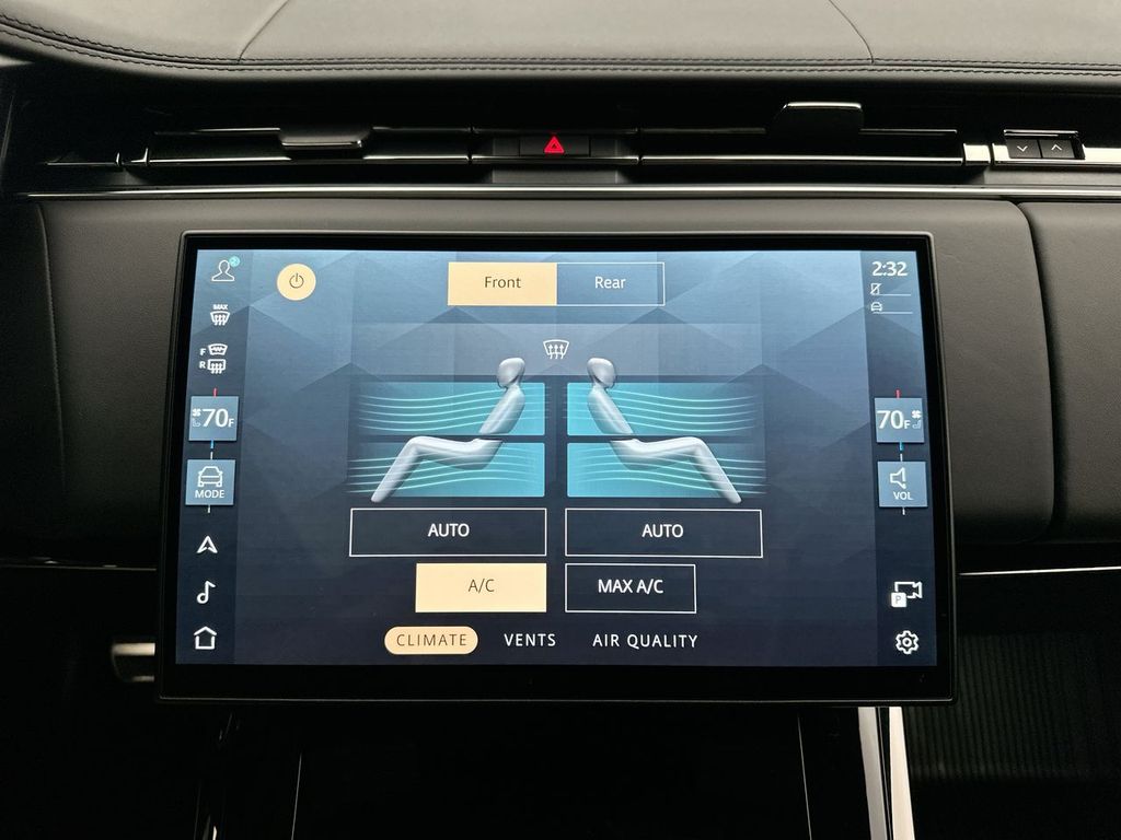 Thumbnail: 2024 Land Rover Range Rover Sport - 25