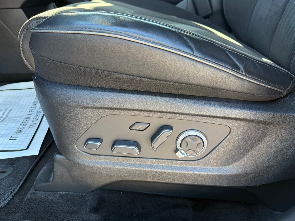 Thumbnail: 2025 Hyundai Palisade - 14