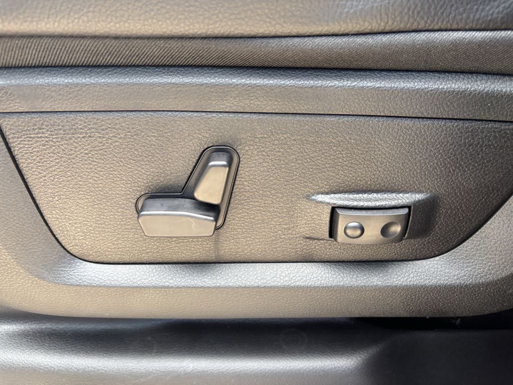 car-gallery-24