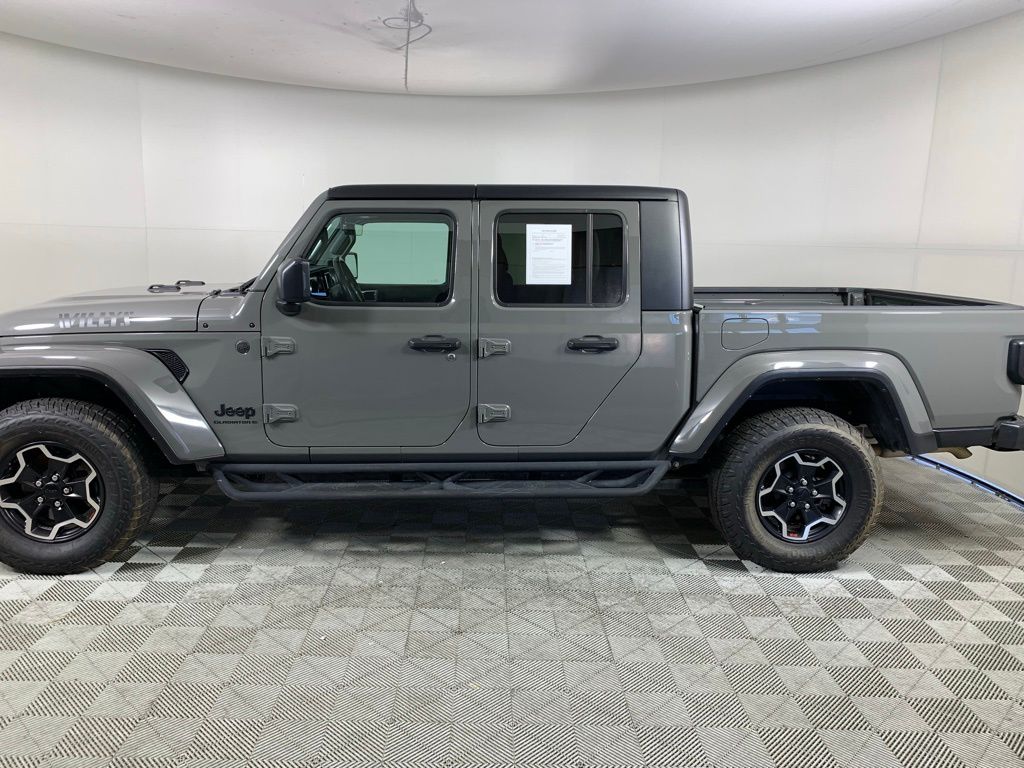 2023 Jeep Gladiator Willys photo 3
