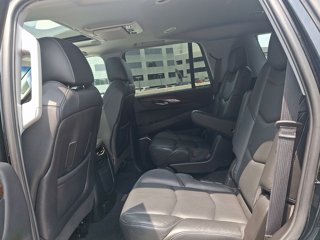Thumbnail: 2018 Cadillac Escalade - 12