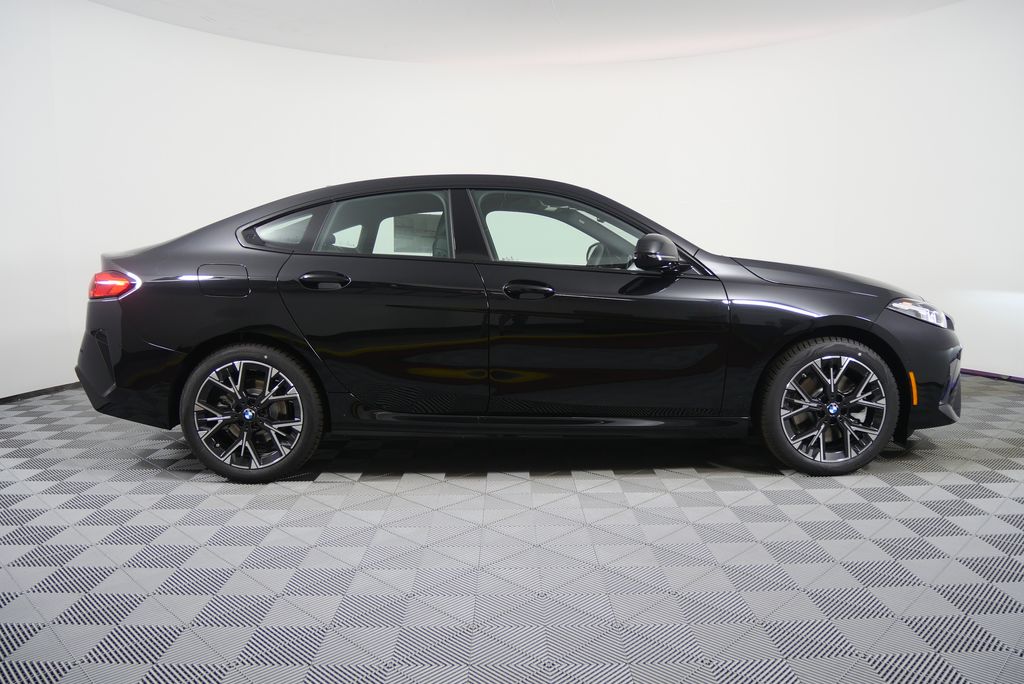 Thumbnail: 2026 BMW 2 Series - 2
