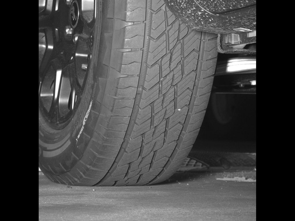 New 2026 Azure Gray Metallic Tri-Coat Ford Badlands® image 14
