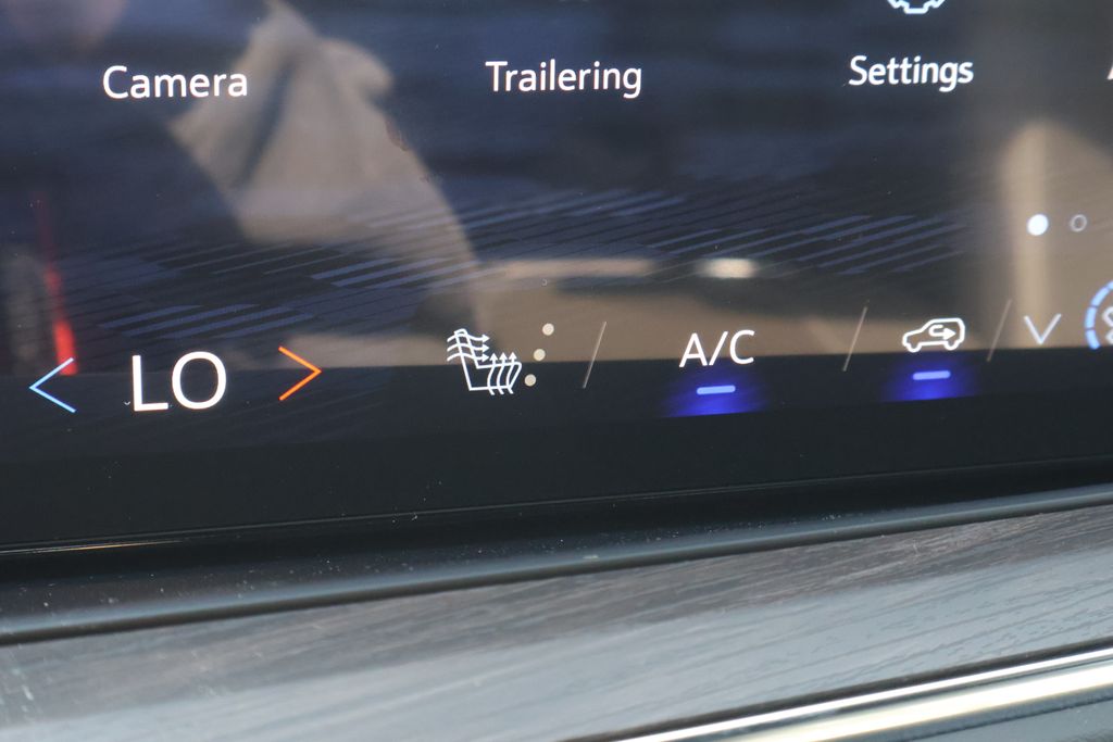 Thumbnail: 2026 Chevrolet Tahoe - 28