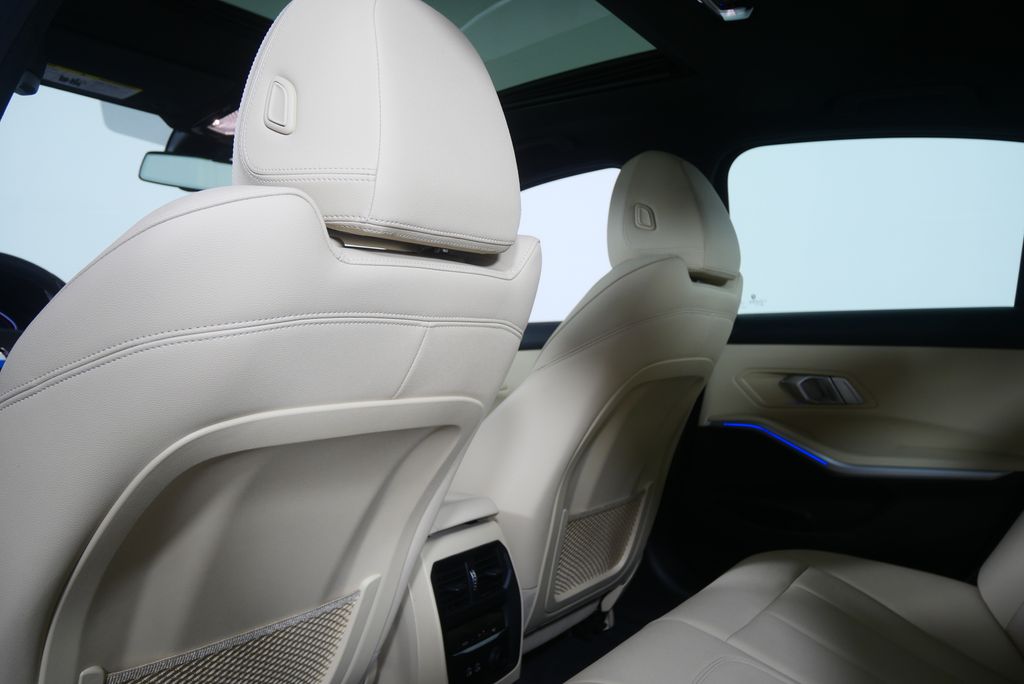 Thumbnail: 2020 BMW 3 Series - 16