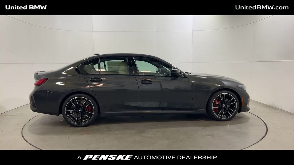 Thumbnail: 2026 BMW 3 Series - 9