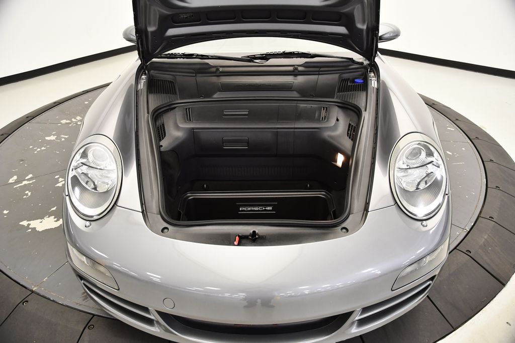 2005 Porsche 911 Carrera S 11