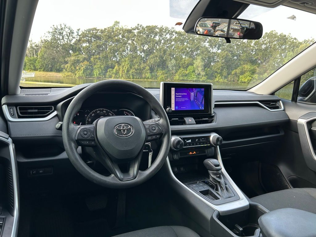 Thumbnail: 2023 Toyota RAV4 - 12