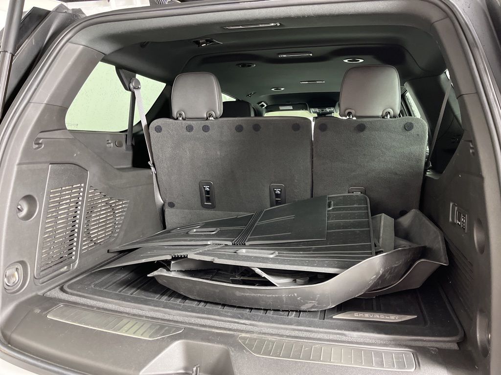 Thumbnail: 2024 Chevrolet Suburban - 21