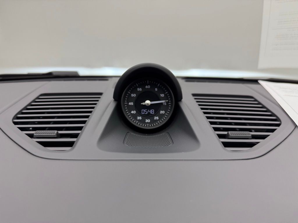 Thumbnail: 2021 Porsche 911 - 21