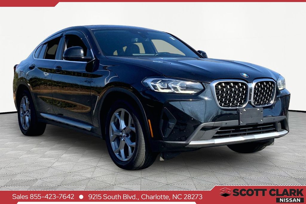 2023 BMW X4 xDrive30i