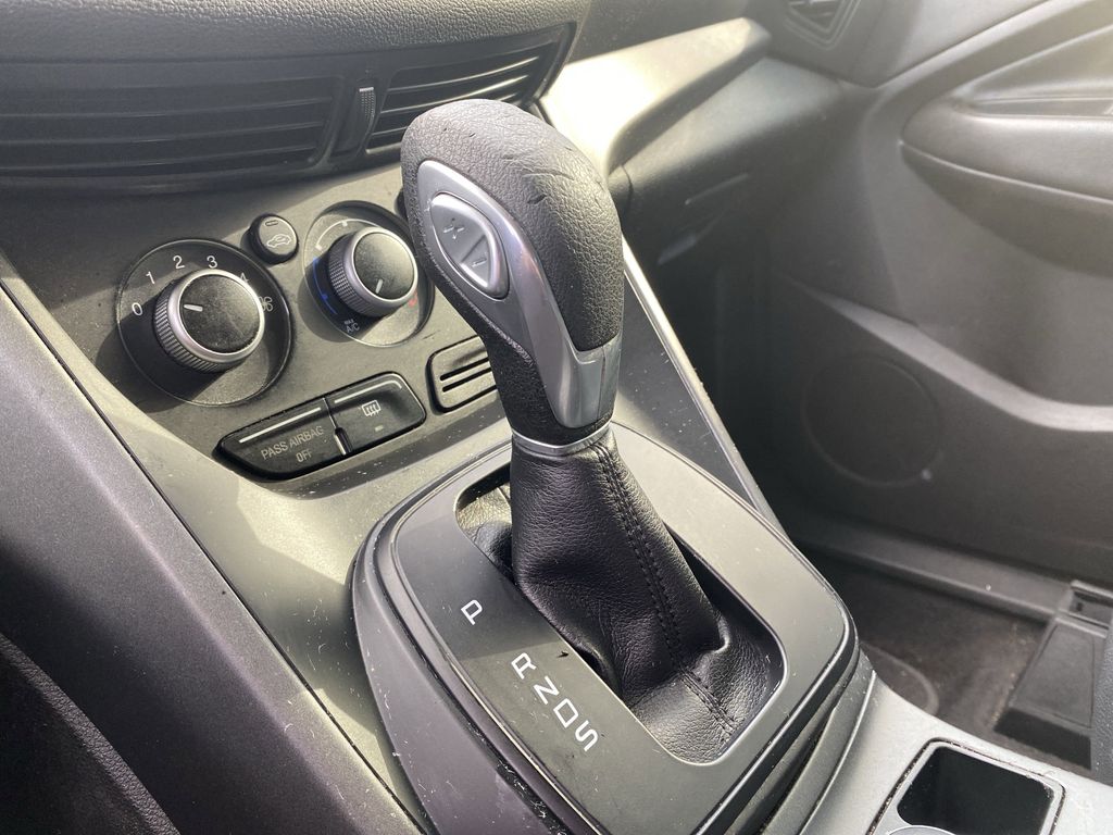 2014 Ford Escape S photo