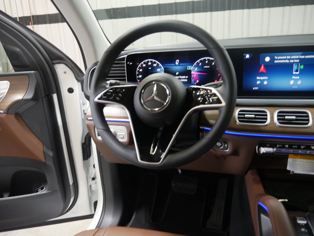 Thumbnail: 2026 Mercedes-Benz GLE - 25