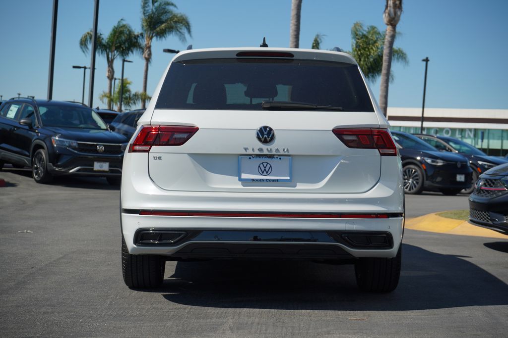 2024 Volkswagen Tiguan 2.0T SE R-Line Black 4