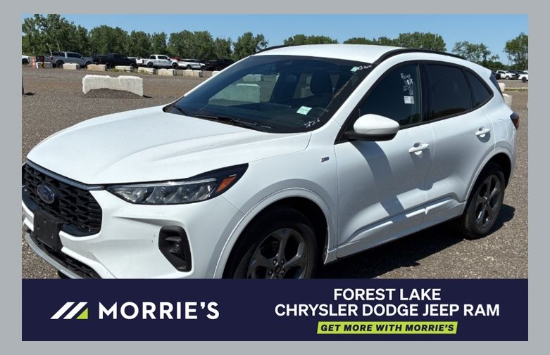 2023 Ford Escape ST-Line Select AWD 2.0's photo