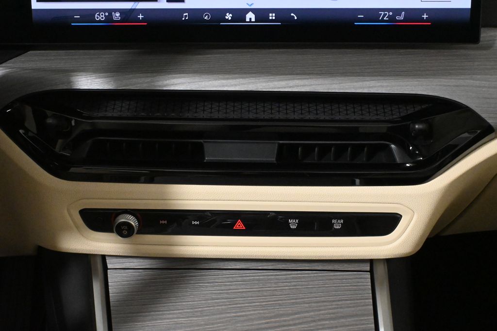 Thumbnail: 2026 BMW 4 Series - 31