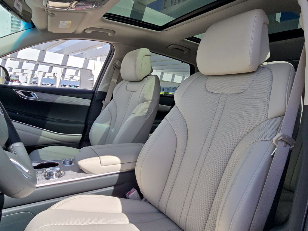 New 2026 Silver Genesis 2.5T image 23