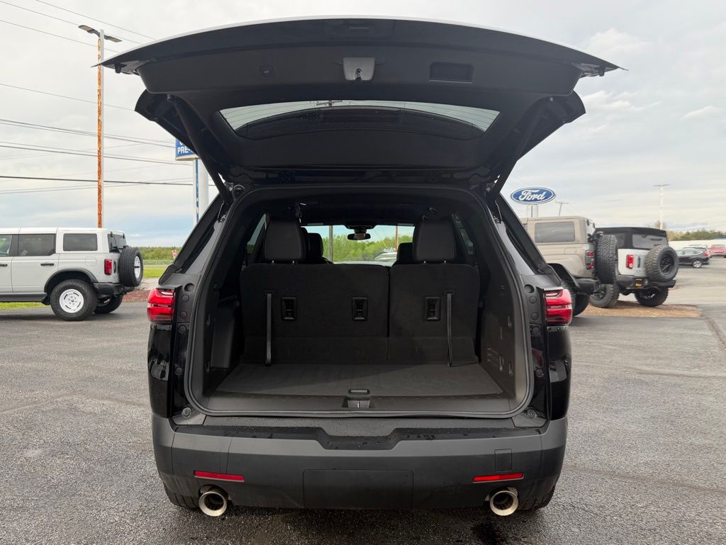2023 Chevrolet Traverse LT Leather Black at Klick Lewis Buick Chevrolet