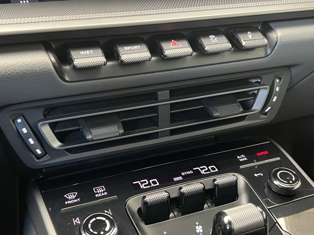 Thumbnail: 2021 Porsche 911 - 12