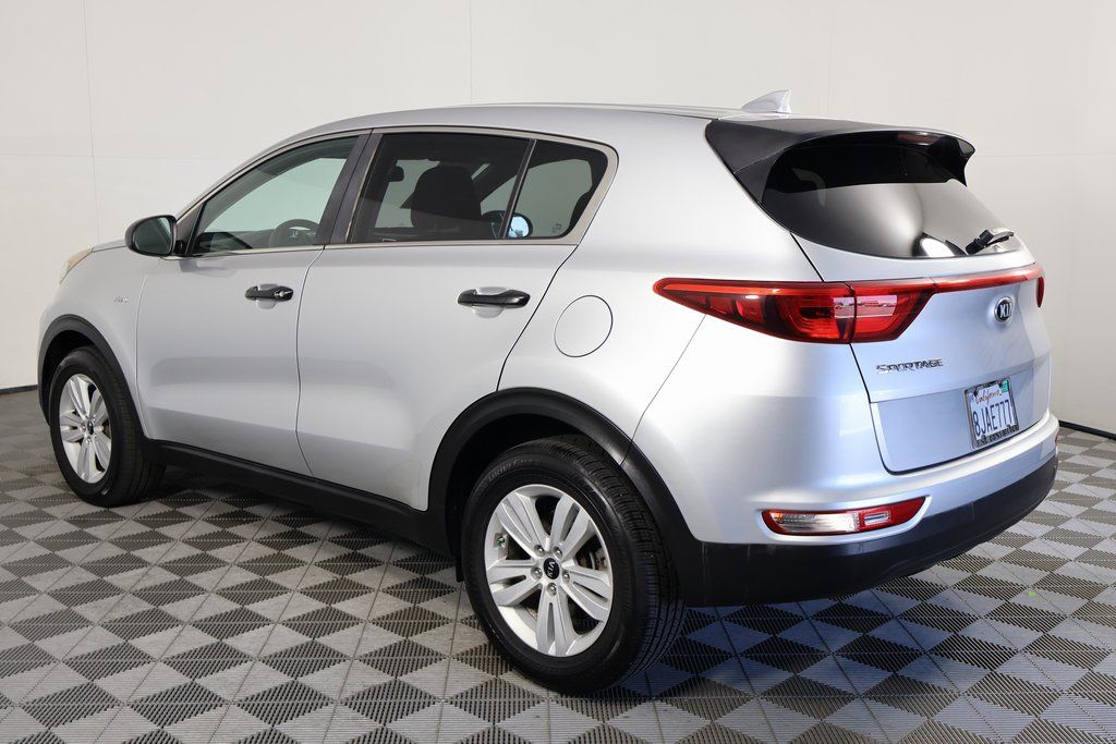 Thumbnail: 2017 Kia Sportage - 6