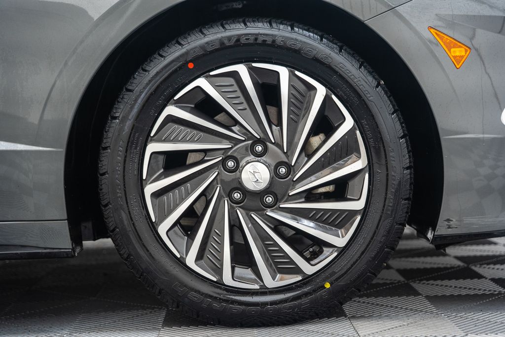 HyundaiSonata Hybrid15
