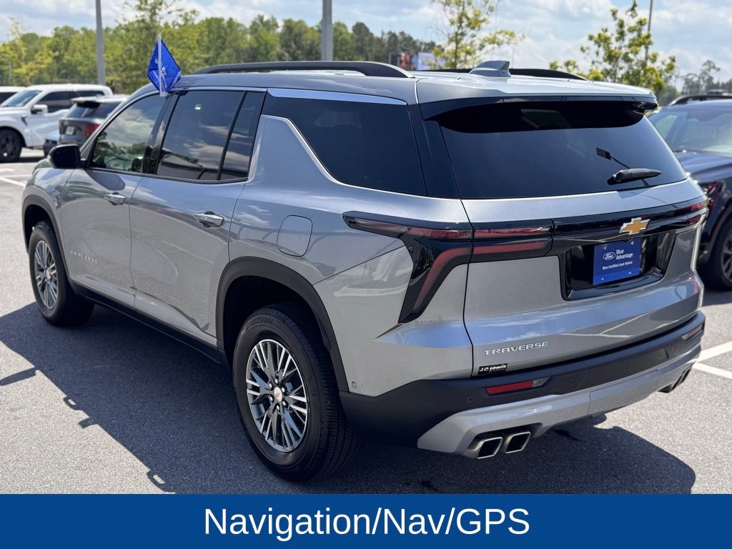 2024 Chevrolet Traverse LT