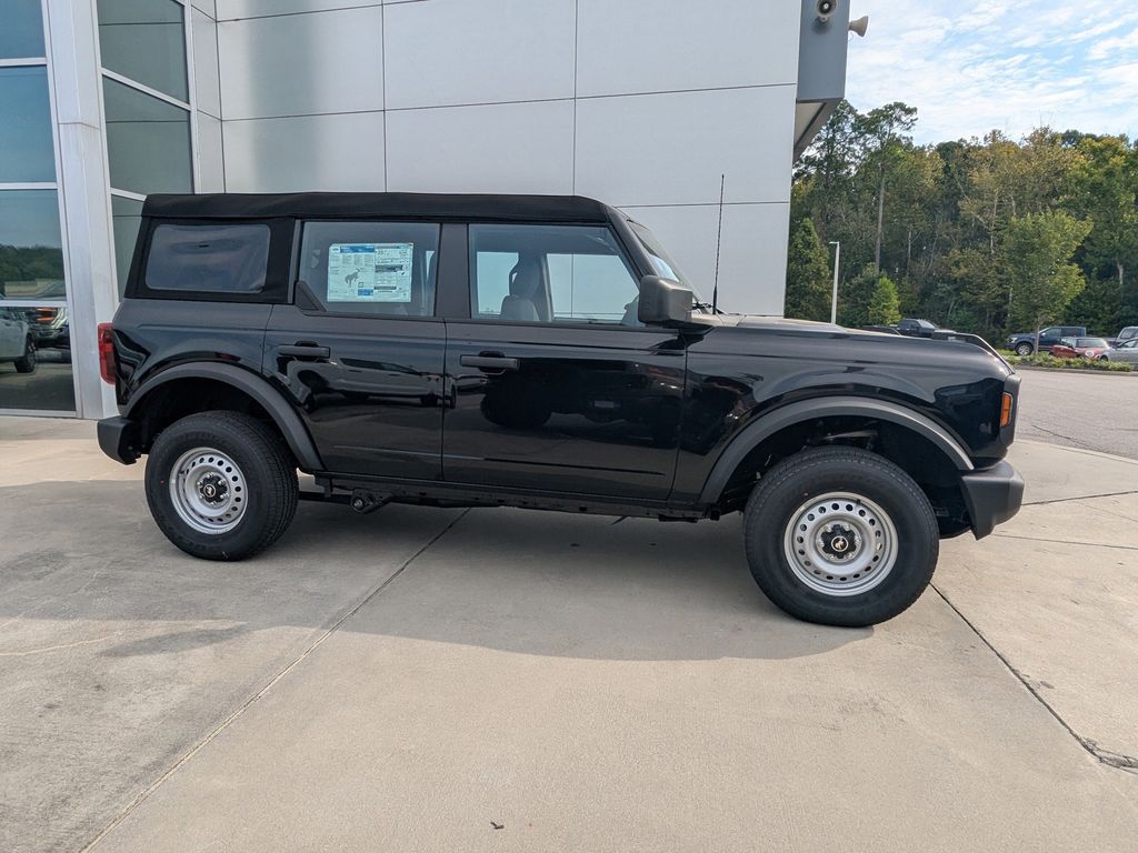 2025 Ford Bronco 