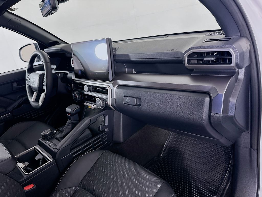 Thumbnail: 2025 Toyota 4Runner - 30