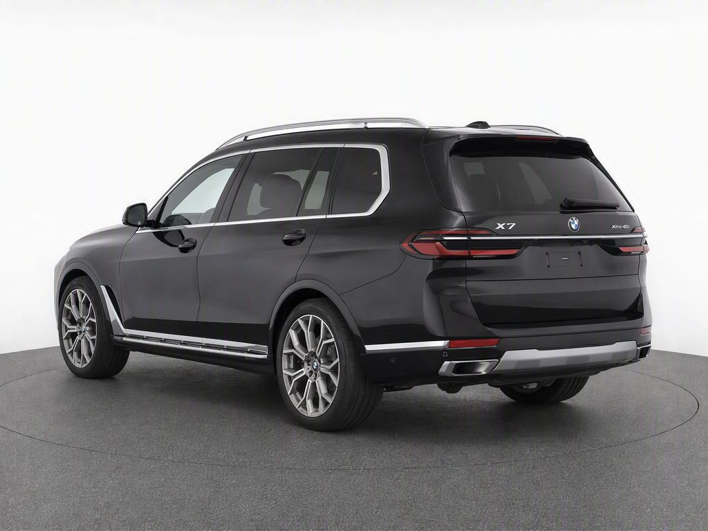 2026 BMW X7 xDrive40i Black at Spitzer Acura