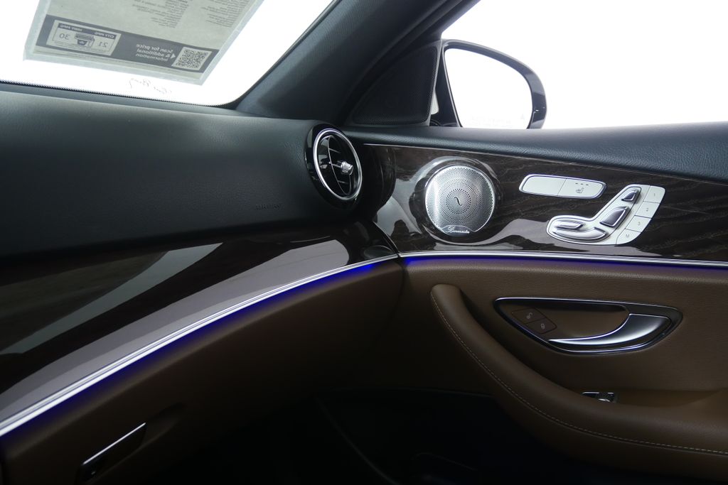 Thumbnail: 2019 Mercedes-Benz E-Class - 27