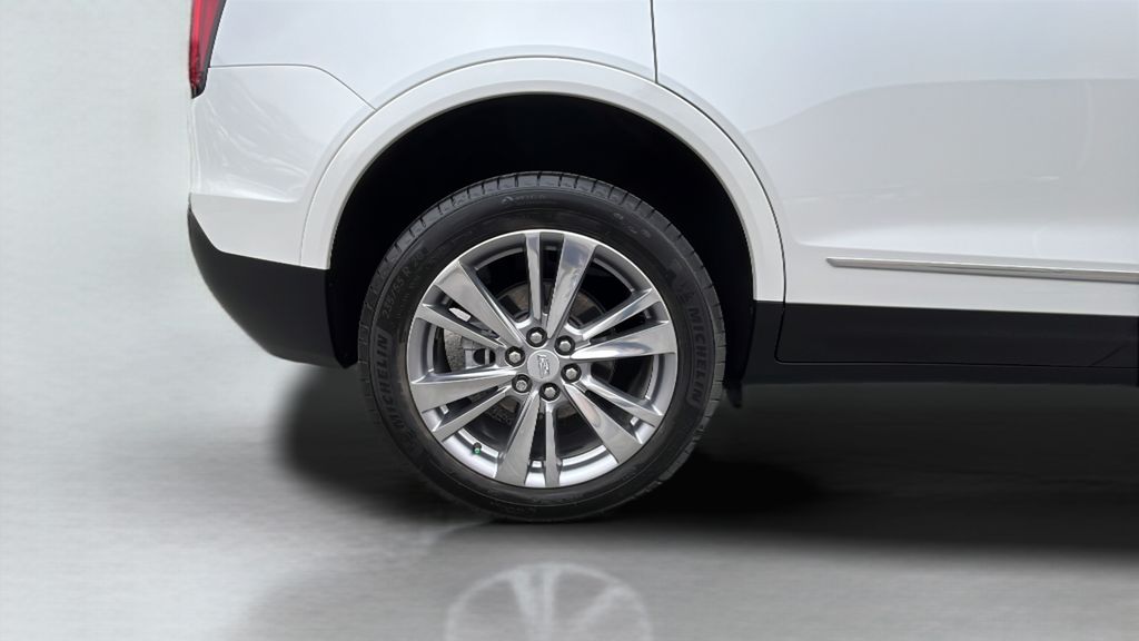 used 2023 Cadillac XT5 car, priced at $31,450