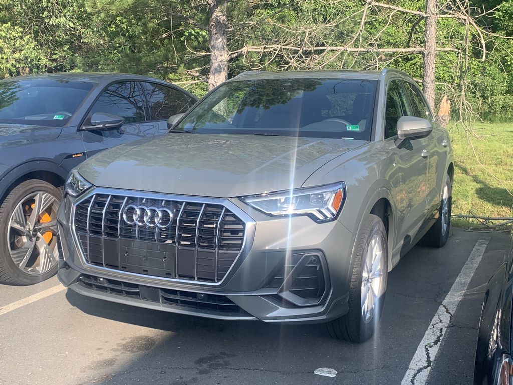 Thumbnail: 2025 Audi Q3 - 3