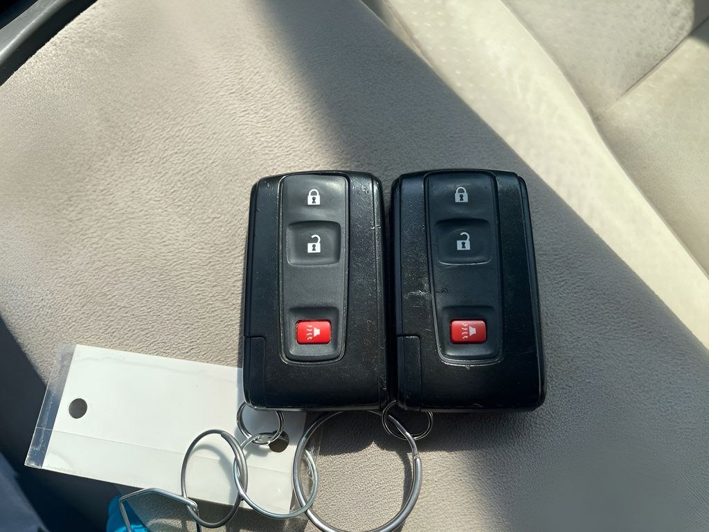 Used 2005 Toyota Prius Sedan