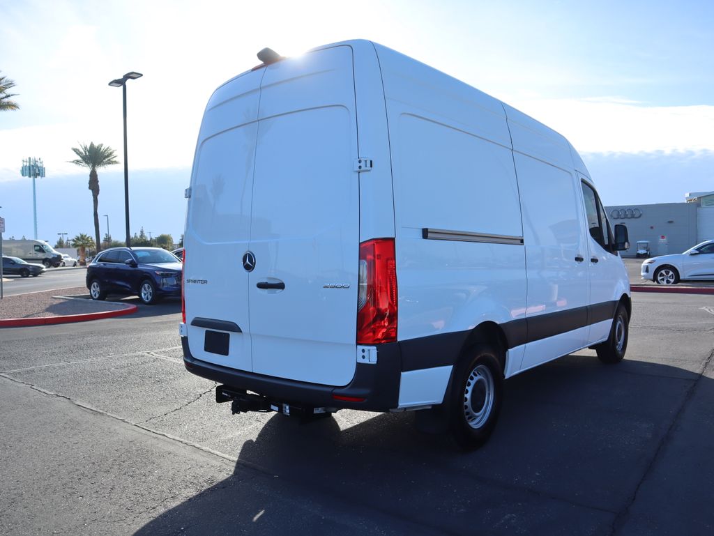 Thumbnail: 2024 Mercedes-Benz Sprinter - 5