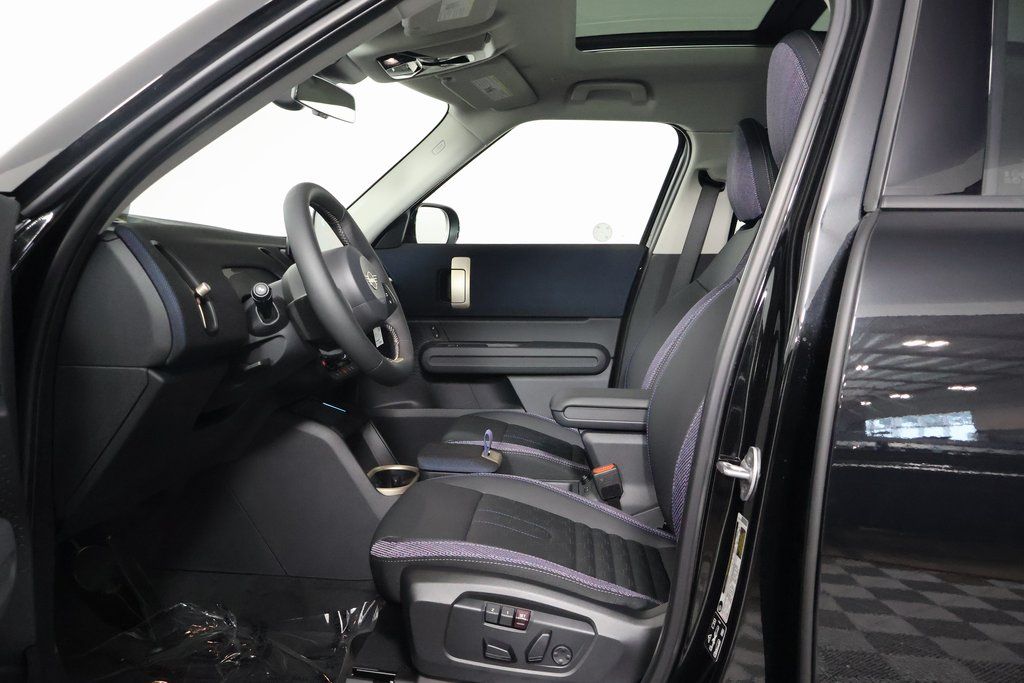 Thumbnail: 2027 MINI Cooper Countryman - 5