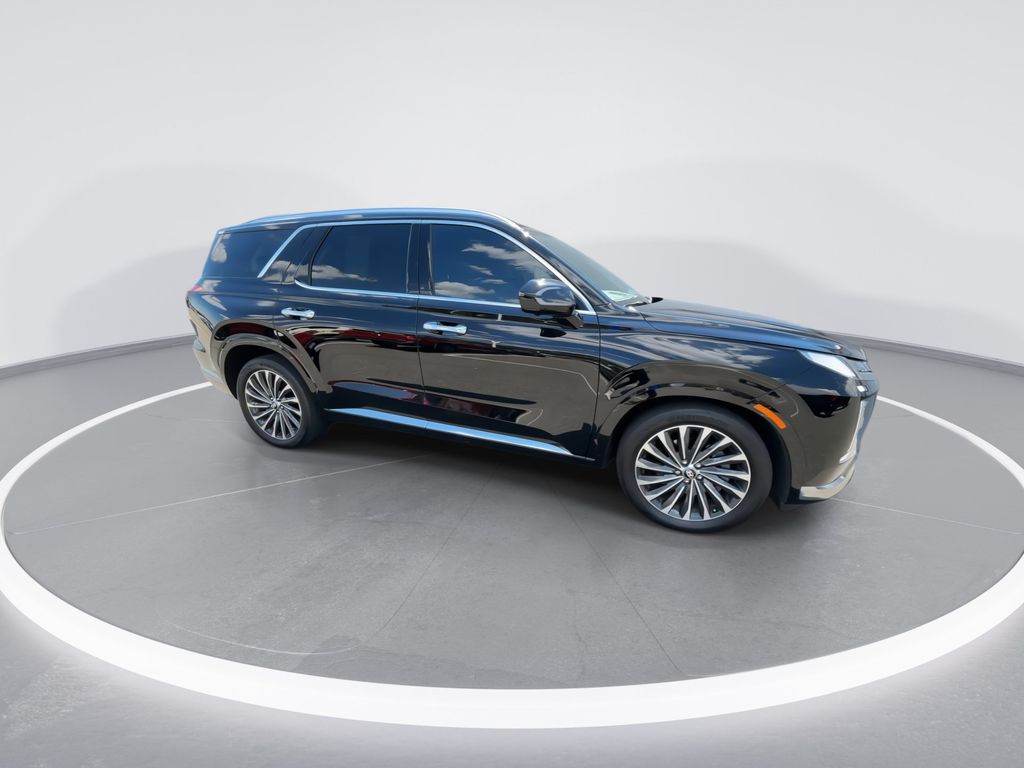Used 2024 Black Hyundai Calligraphy image 2