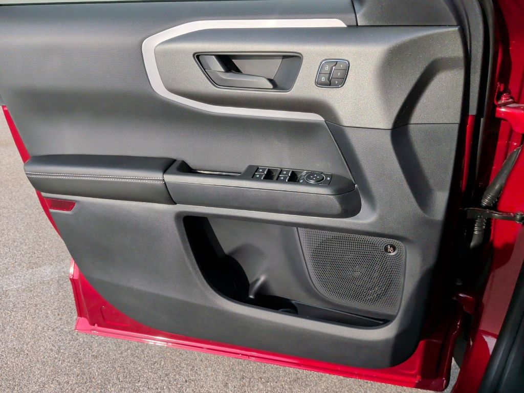 2026 Ford Bronco Sport Outer Banks - 9