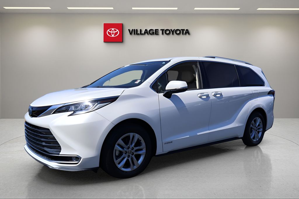 2021 Toyota Sienna Limited 7-Passenger FWD