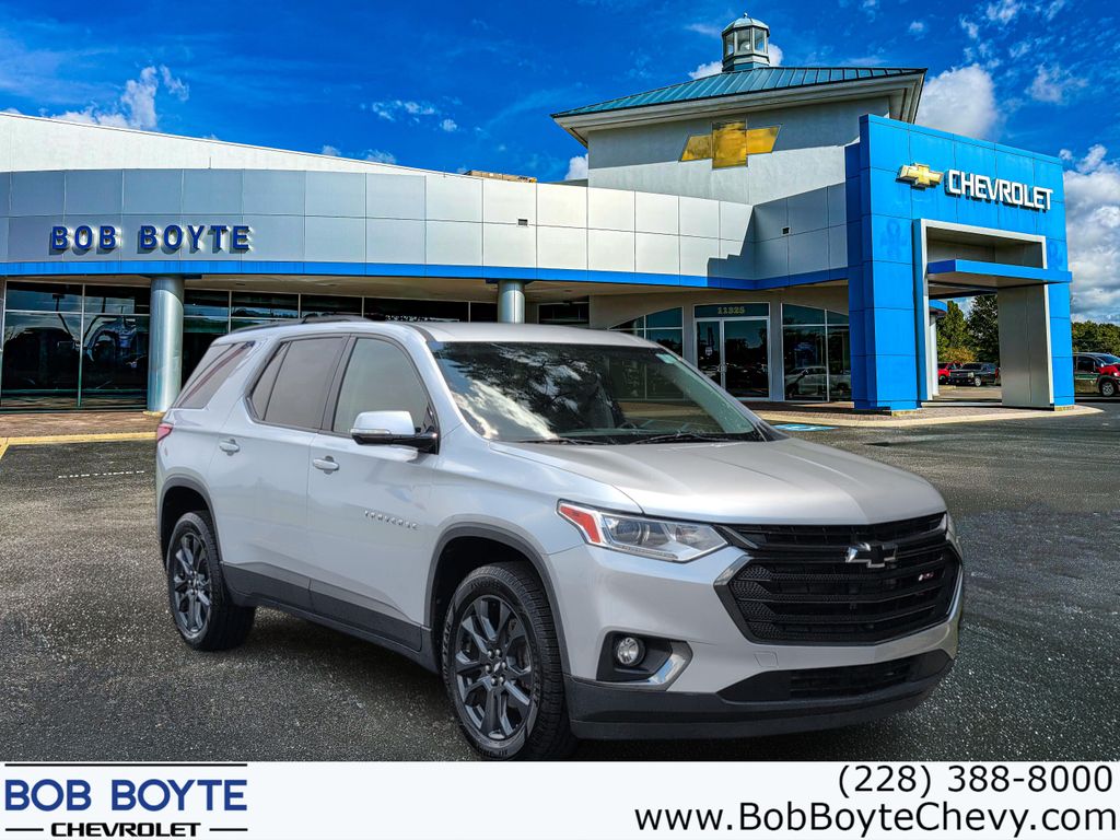 2019 Chevrolet Traverse Plata (Silver Ice Metallic) SUV/Crossover Tracción delantera 9 velocidades Automática