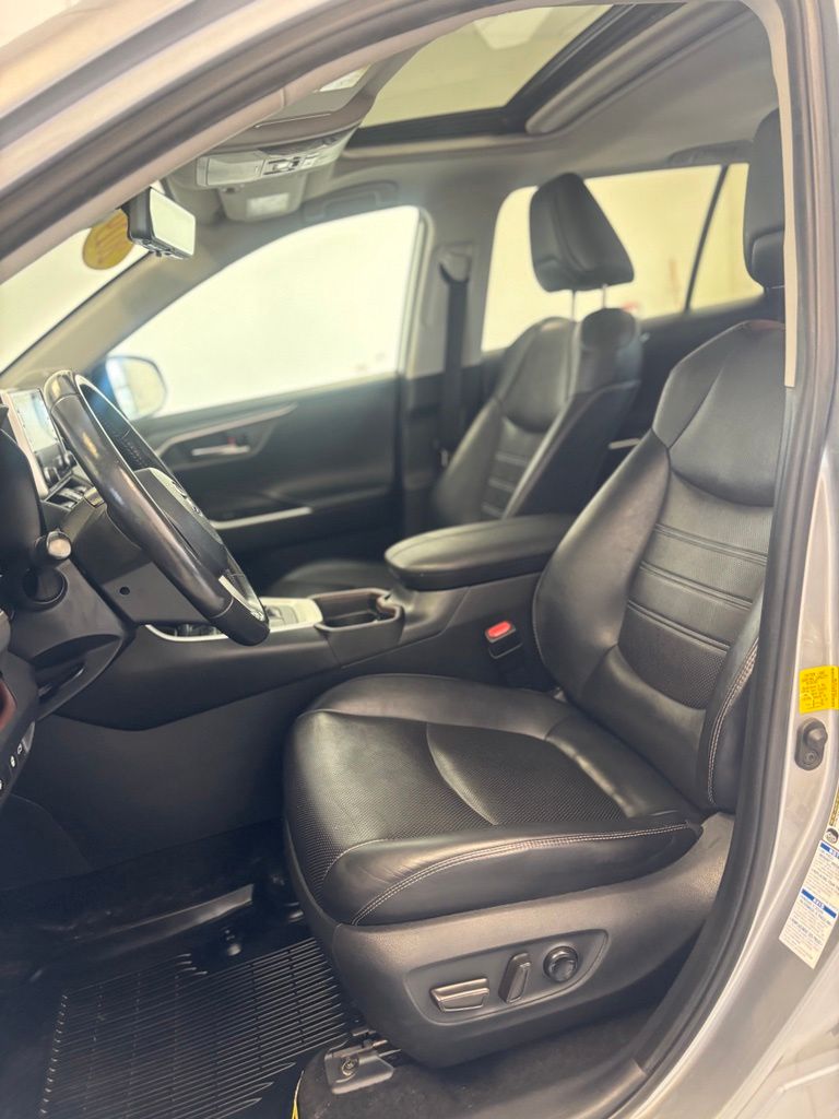 Used 2019 Toyota RAV4 SUV
