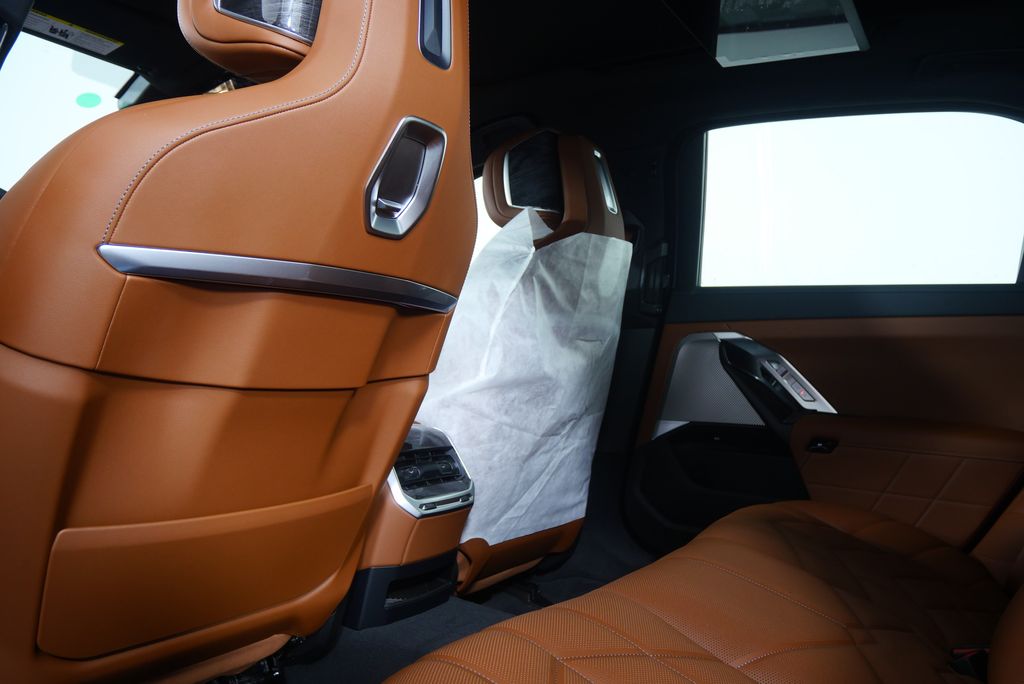 Thumbnail: 2026 BMW 7 Series - 17